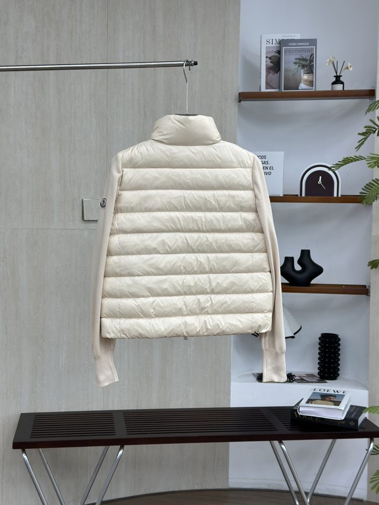 Moncler モンクレール【新作】モンクレール ダウンジャケット レディース✨ 秋冬必須アイテム🕊️ 高品質素材☁️ 大人気モデル🔥 - 画像 4
