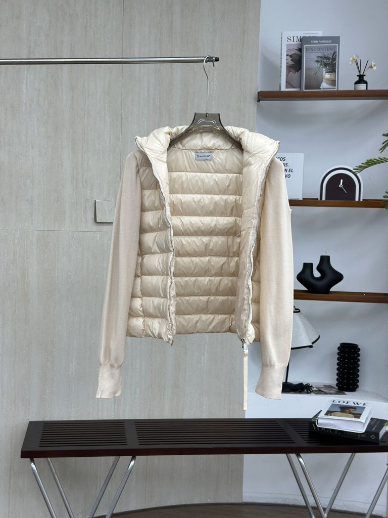 Moncler モンクレール【新作】モンクレール ダウンジャケット レディース✨ 秋冬必須アイテム🕊️ 高品質素材☁️ 大人気モデル🔥 - 画像 5