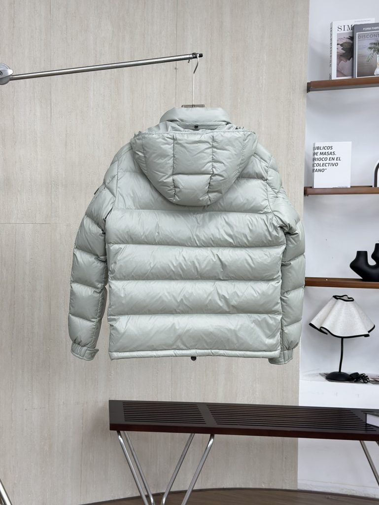 Moncler モンクレール【新作】モンクレール ダウンジャケット レディース✨ 秋冬必須アイテム🕊️ 高品質素材☁️ 大人気モデル🔥 - 画像 4