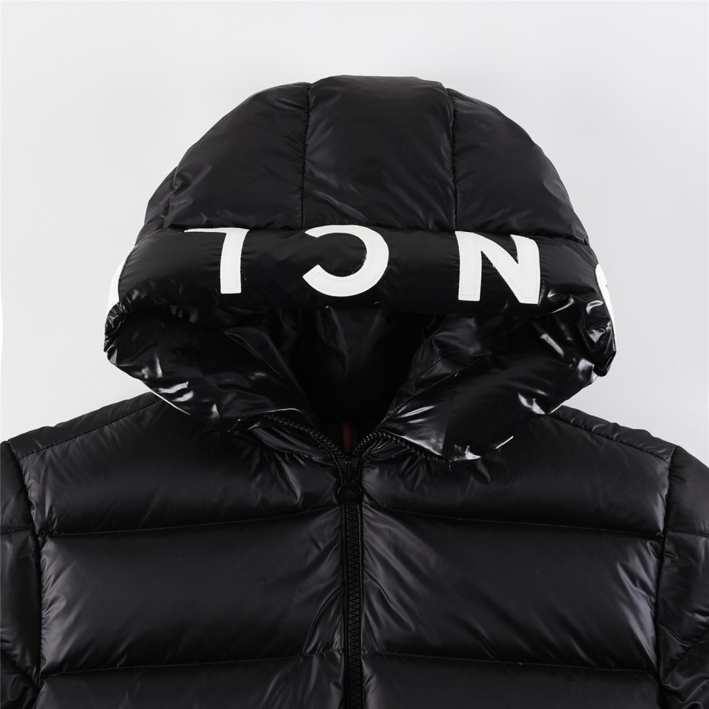 Moncler モンクレール【新作】モンクレール ダウンジャケット レディース✨ 秋冬必須アイテム🕊️ 高級素材☁️ 保温性抜群❄️ - 画像 3