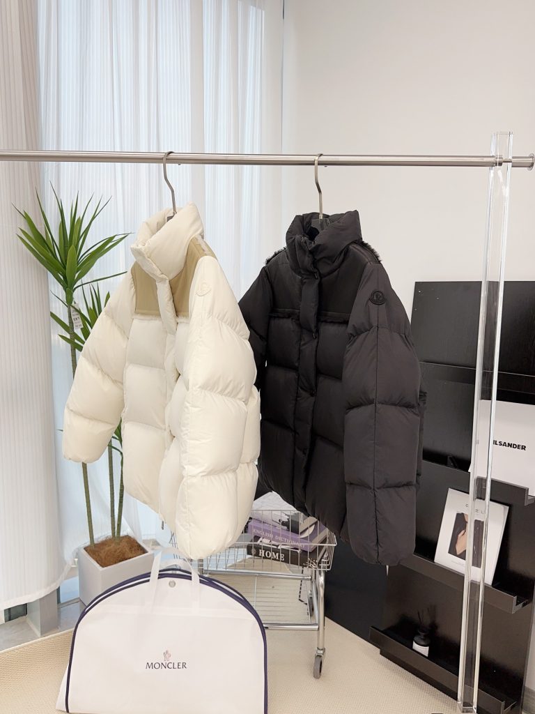 Moncler モンクレール【MONCLER】モンクレール ダウンジャケット 人気モデル✨ 秋冬必須🎯 高品質 保温性◎ 4点画像🛍️ 限定スタイル🦢 - 画像 2
