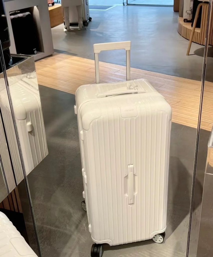 【ルイヴィトン】エッセンシャルシリーズ トランク 13色展開 全アルミ製 セキュリティロック付 上質な旅行用収納ボックス - 画像 3