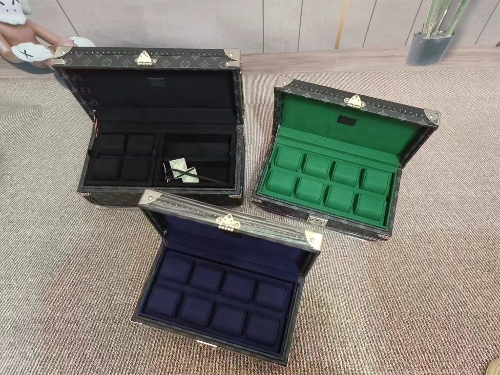 【ルイヴィトン】トランク型小物収納ボックス モノグラム柄 上質レザー 高級感のある逸品 ギフトに最適 - 画像 2