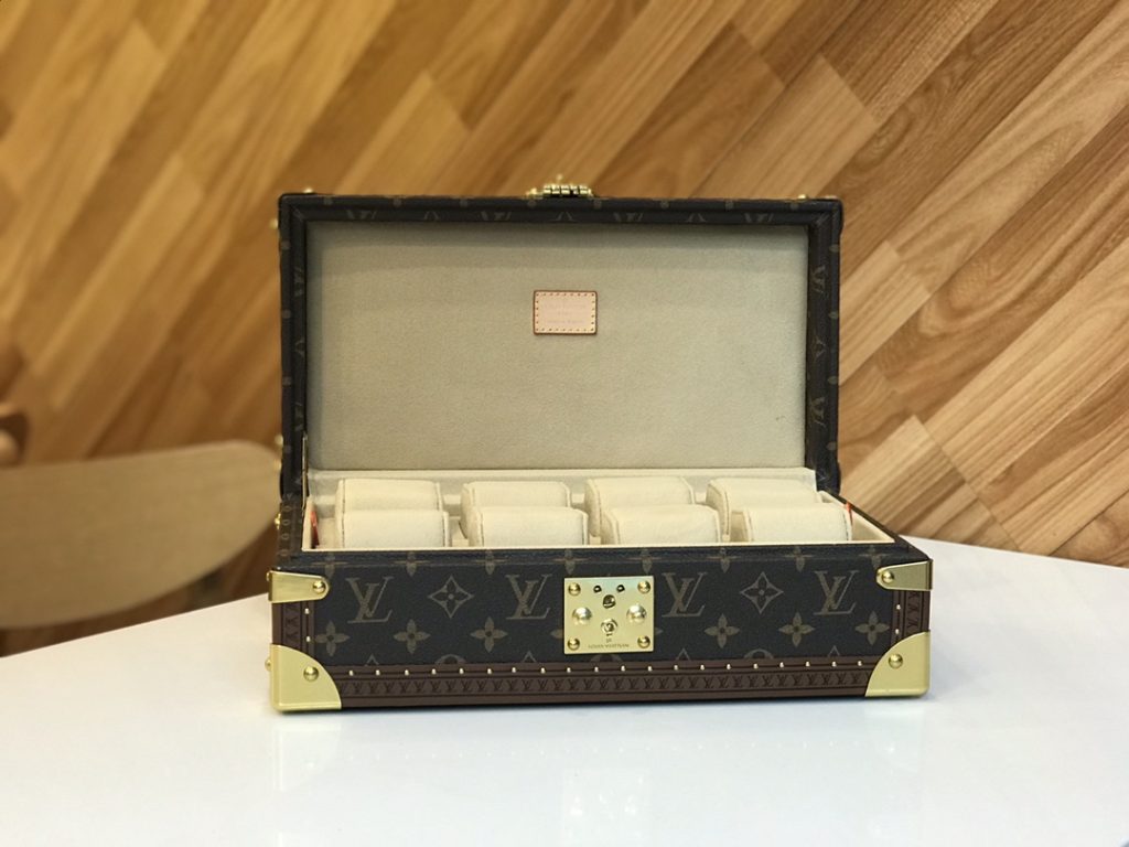 【ルイヴィトン】腕時計トランク 8本収納 モノグラム帆布 手作り 貴重品収納付き 高級感のある逸品 - 画像 5