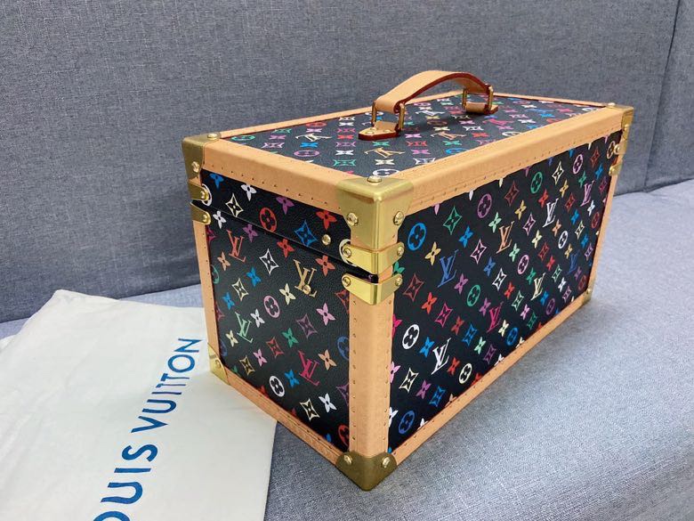 【ルイヴィトン】化粧箱 トランク型 モノグラム帆布 鏡付き 14本収納 旅行用 高級感のある逸品 - 画像 4