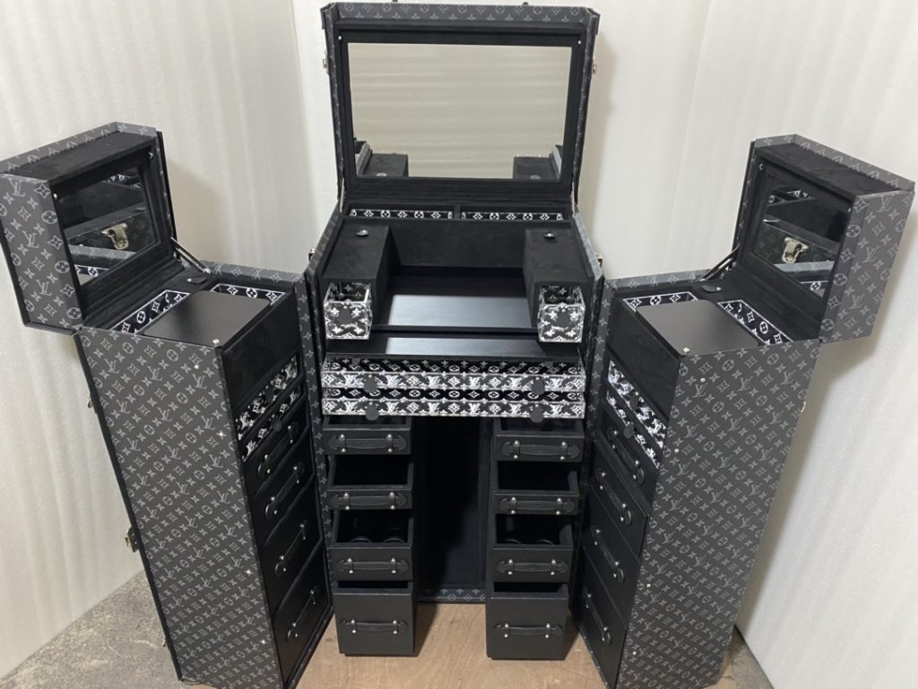 【M4700SZT】化粧台 ブラックフローラルデザイン 黒色内装 上質な仕上げ 高級感のある収納ボックス - 画像 7