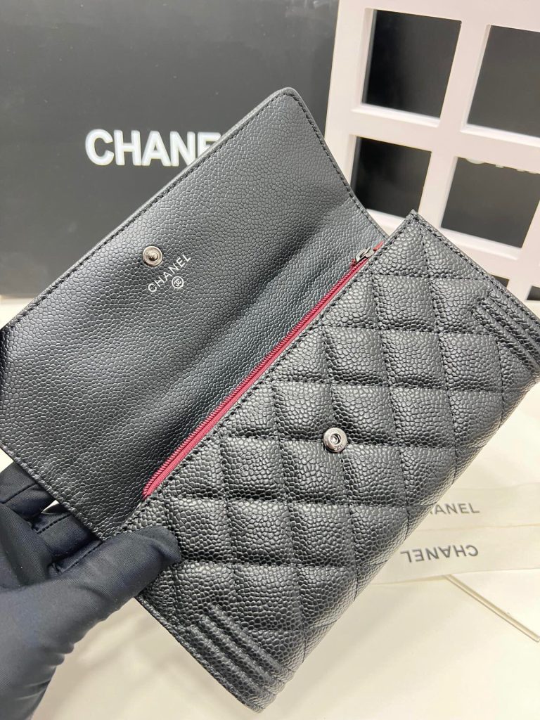 【シャネル】キャビアスキン トリプリーツウォレット ココマーク金具 上品なブラックの長財布 - 画像 7