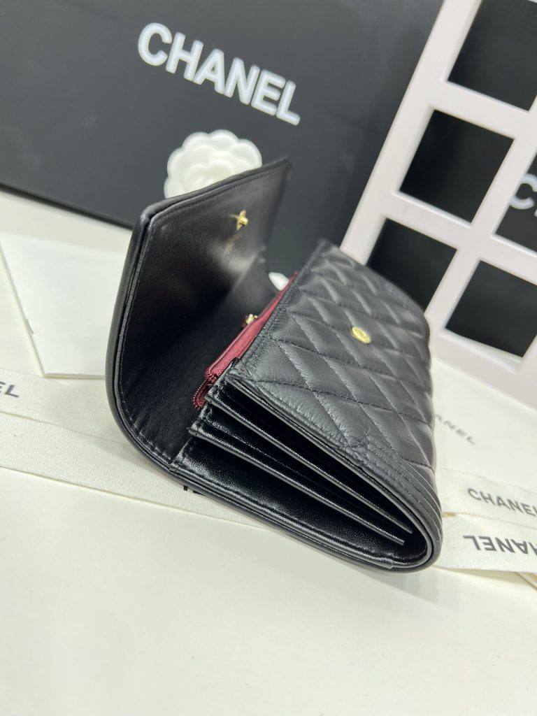 【シャネル】キャビアスキン 長財布 ココマーク金具 上品なブラックのレディースウォレット - 画像 6
