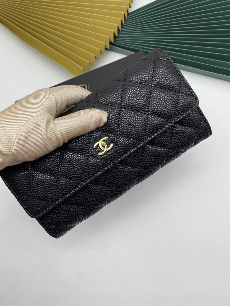【シャネル】キャビアスキン 長財布 ココマーク金具 上品なブラックのレディースウォレット - 画像 3