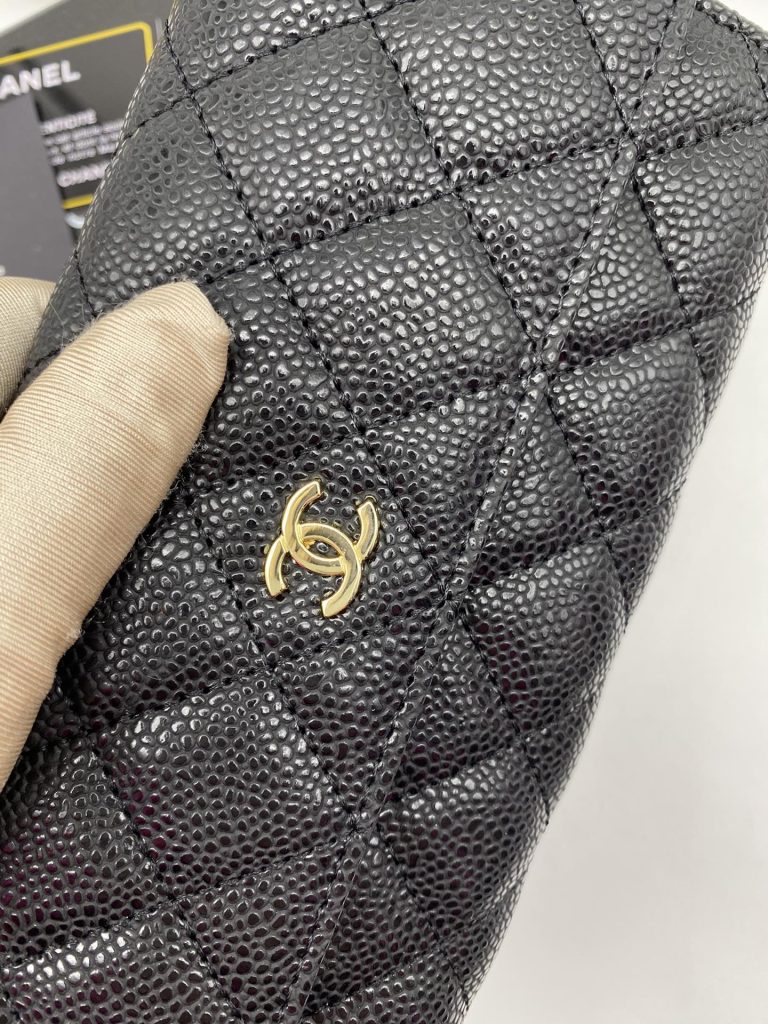 【シャネル】キャビアスキン 長財布 ココマーク金具 上品なブラックのレディースウォレット - 画像 6