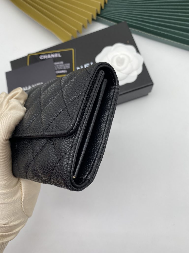 【シャネル】キャビアスキン 長財布 ココマーク金具 上品なブラックのレディースウォレット - 画像 8