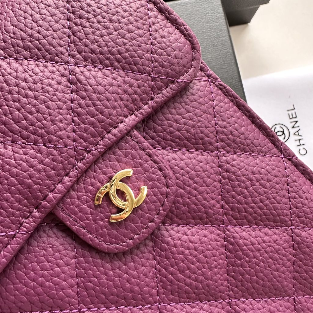 【シャネル】キャビアスキン トリプリーツウォレット ココマーク金具 上品なブラックの長財布 - 画像 4
