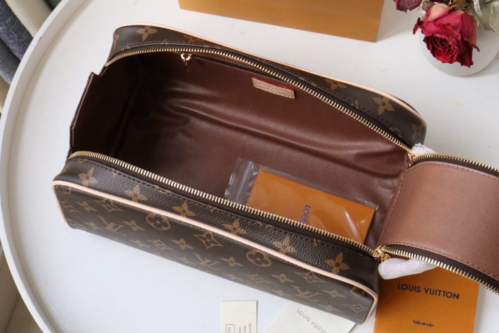 ルイヴィトン LOUIS VUITTON 定番ポーチ トゥルース トワレット キングサイズ モノグラム　レディース - 画像 6