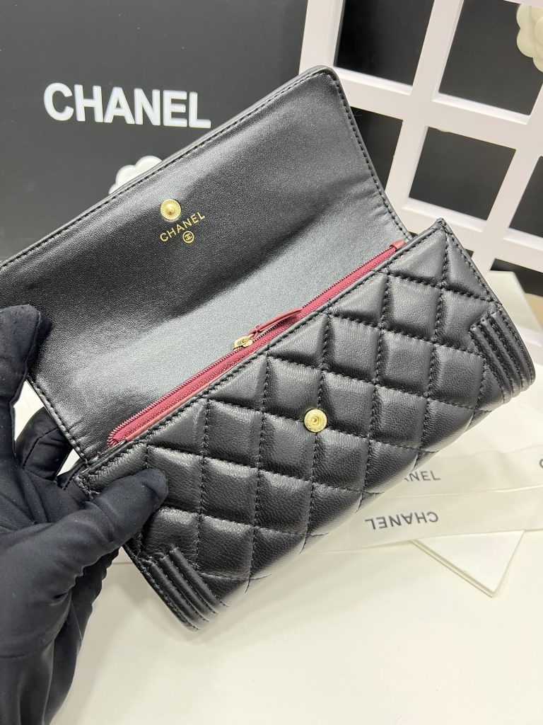 【シャネル】キャビアスキン 長財布 ココマーク金具 上品なブラックのレディースウォレット - 画像 7