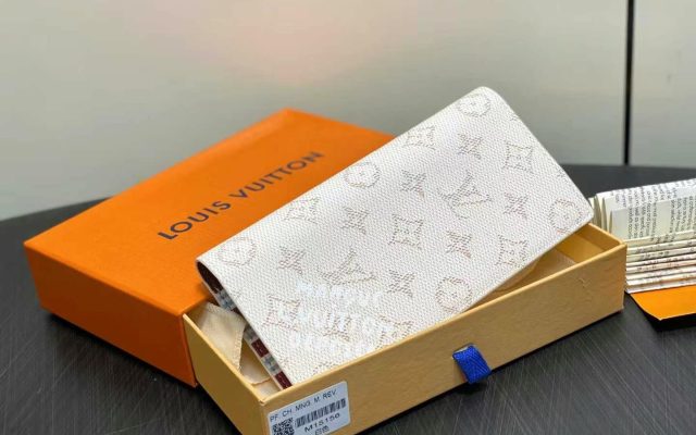 通勤目線で見るLOUIS VUITTONの財布の印象