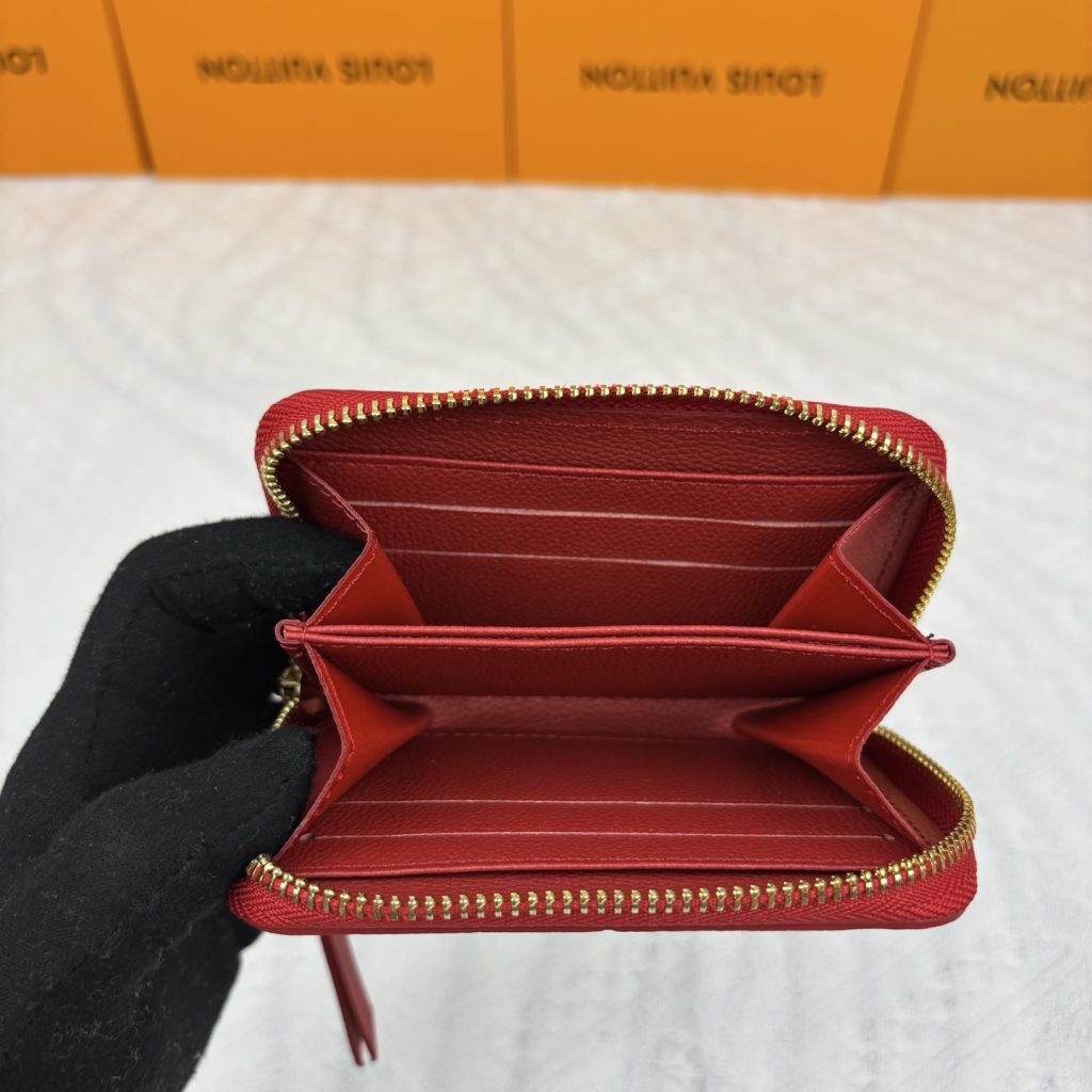 ルイヴィトン（LOUIS VUITTON） 長財布 モノグラム柄 クラシックなデザイン 上品で高級感あふれる本革の逸品 - 画像 6