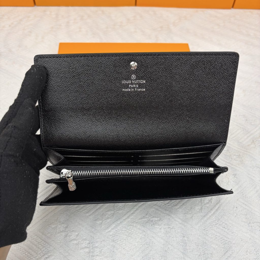ルイヴィトン（LOUIS VUITTON） 長財布 モノグラム コインポケット付き クラシックで上品なデザインの美品 - 画像 5