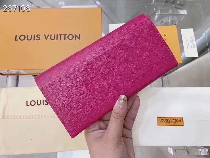 ルイヴィトン（LOUIS VUITTON） 長財布 モノグラム クラシックなデザイン 上質なレザー 上品で高級感あふれる逸品です - 画像 4