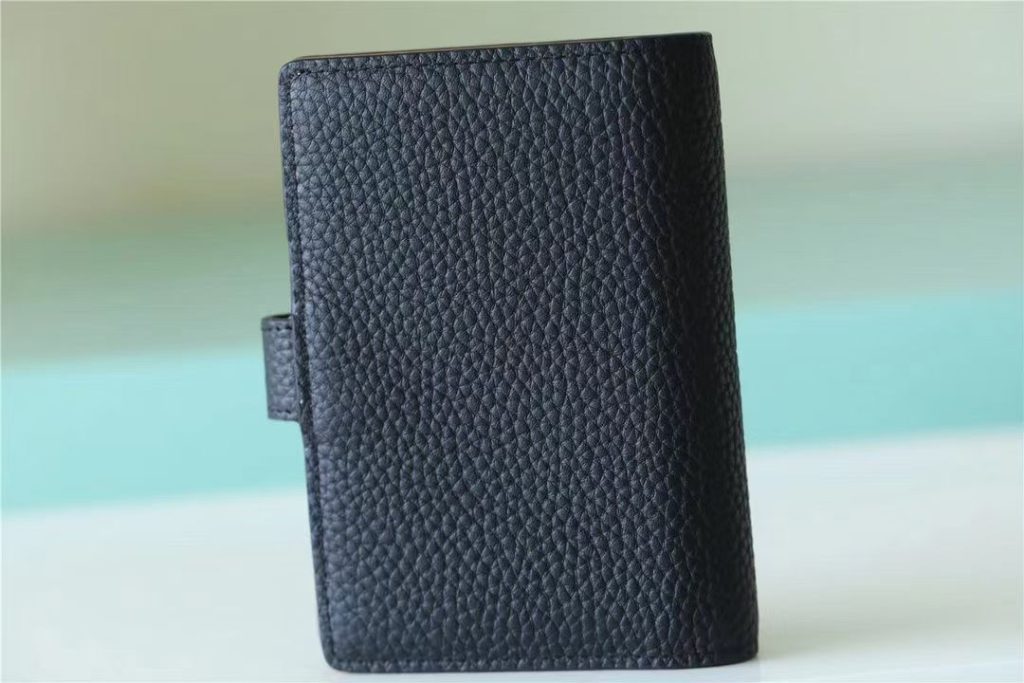 ルイヴィトン(Louis Vuitton) 長財布 モノグラム クラシックなデザイン 上品で高級感あふれる逸品です - 画像 2
