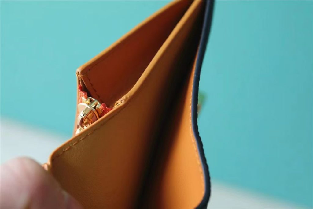 ルイヴィトン(Louis Vuitton) 長財布 モノグラム クラシックなデザイン 上品で高級感あふれる逸品です - 画像 8