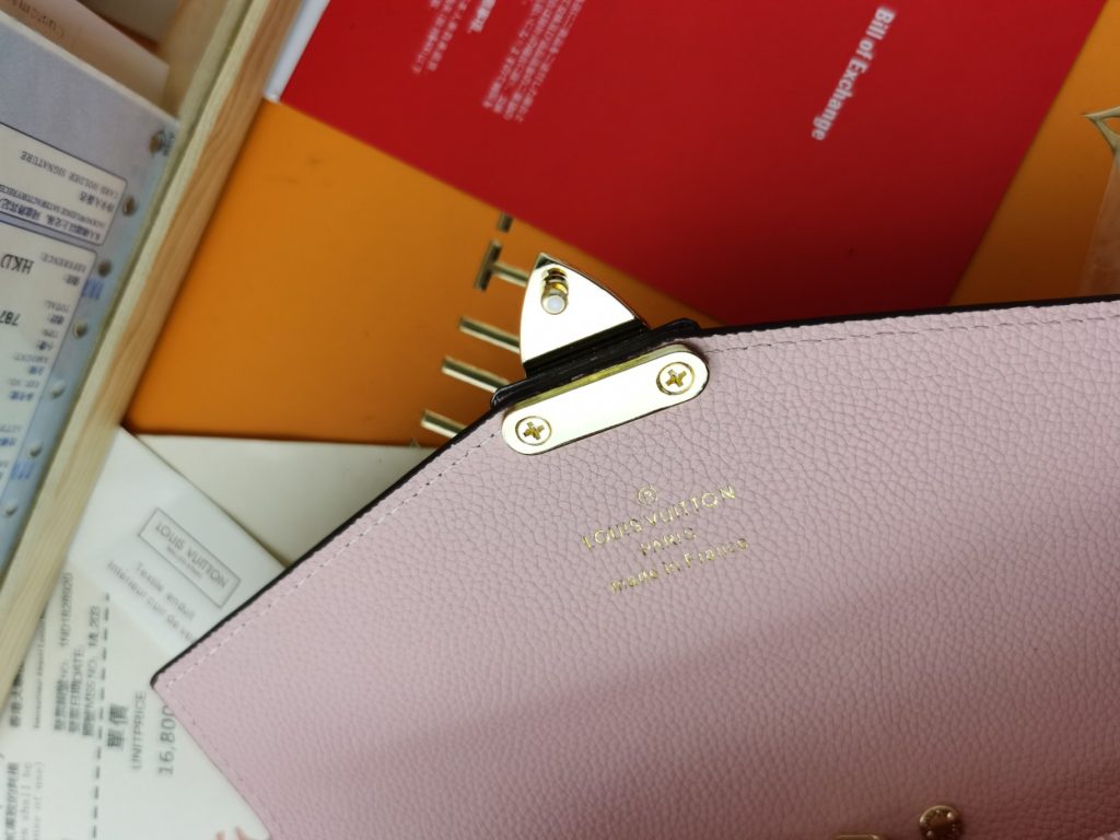ルイ・ヴィトン モノグラムキャンバス 上品な長財布 レディースへのギフトに最適な定番モデル - 画像 8