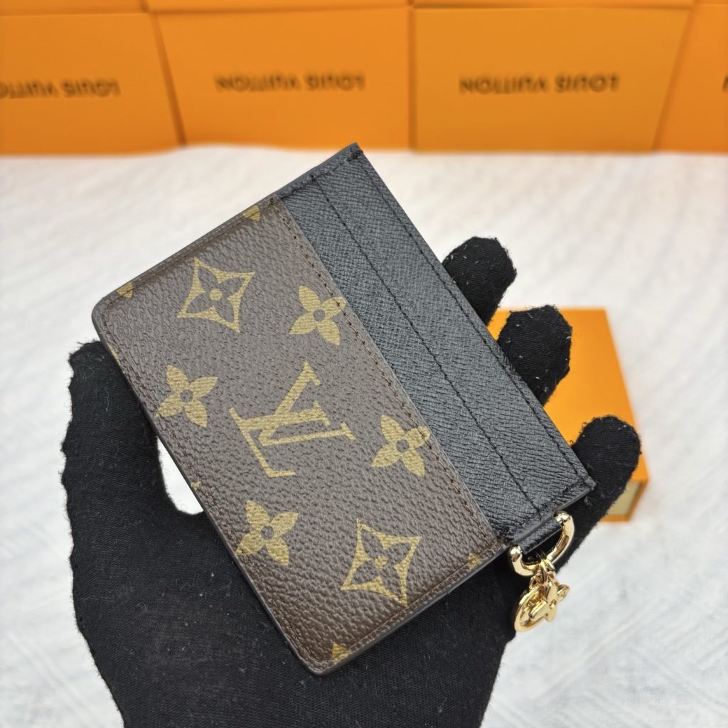ルイ・ヴィトン モノグラムキャンバス 上品な長財布 レディース ギフトにも最適な定番モデル - 画像 2