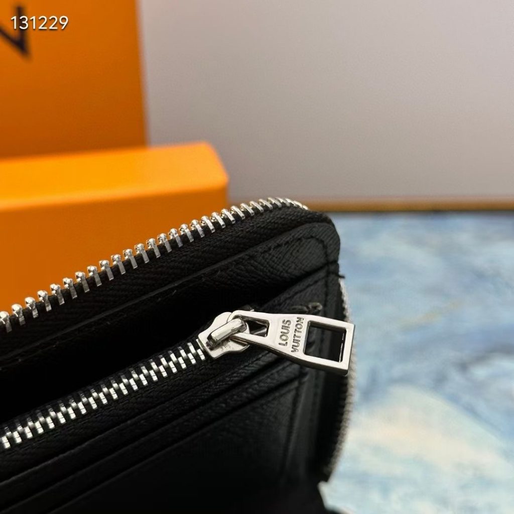 ルイ・ヴィトン モノグラムキャンバス 上品な長財布 レディース ギフトにも最適な定番モデル - 画像 8