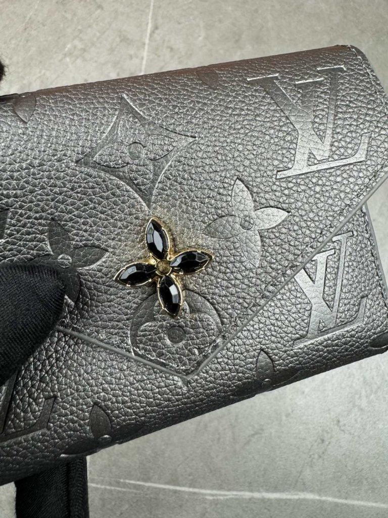 ルイ・ヴィトン モノグラムキャンバス 上品な長財布 レディース ギフトにも最適な定番モデル - 画像 8
