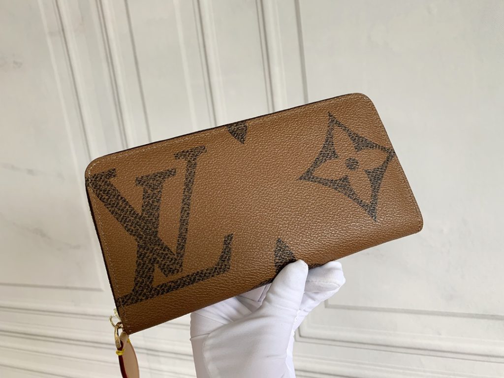 ルイ・ヴィトン モノグラムキャンバス 上品な長財布 レディースギフトに最適な定番モデル - 画像 3