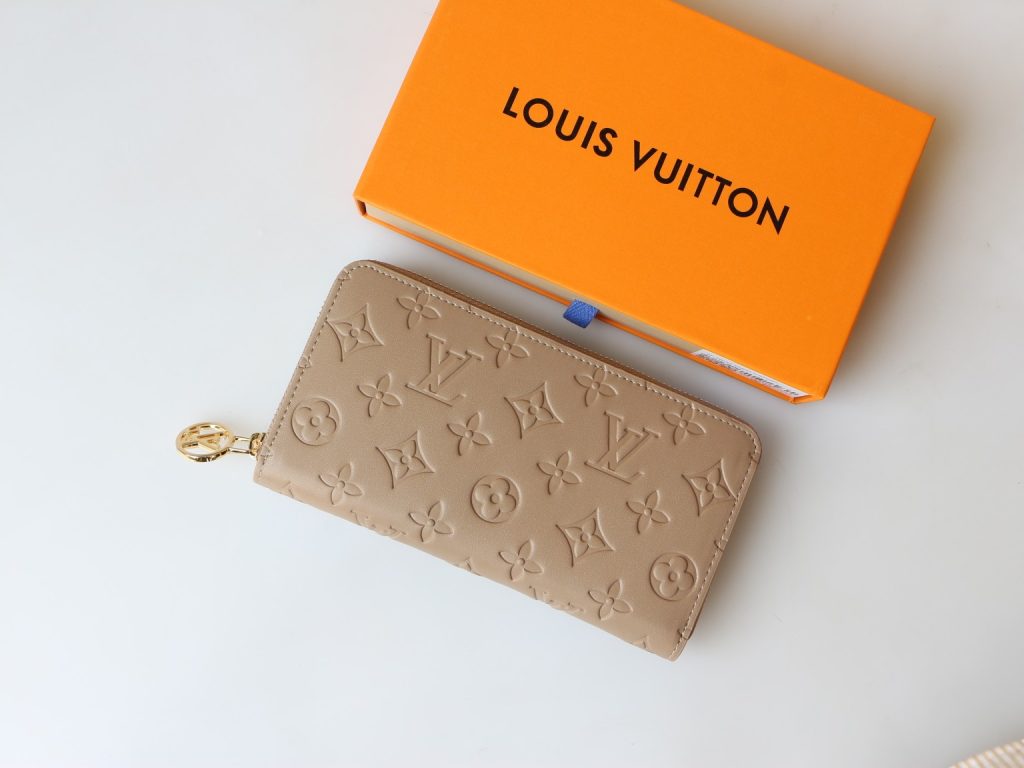 ルイ・ヴィトン モノグラムキャンバス 上品な長財布 レディースへのギフトに最適な定番モデル - 画像 3