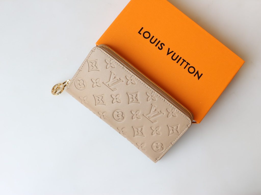 ルイ・ヴィトン モノグラムキャンバス 上品な長財布 レディースへのギフトに最適な定番モデル - 画像 5
