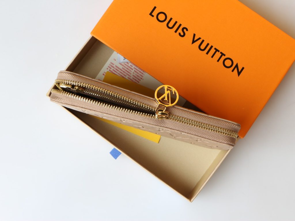 ルイ・ヴィトン モノグラムキャンバス 上品な長財布 レディースへのギフトに最適な定番モデル - 画像 7