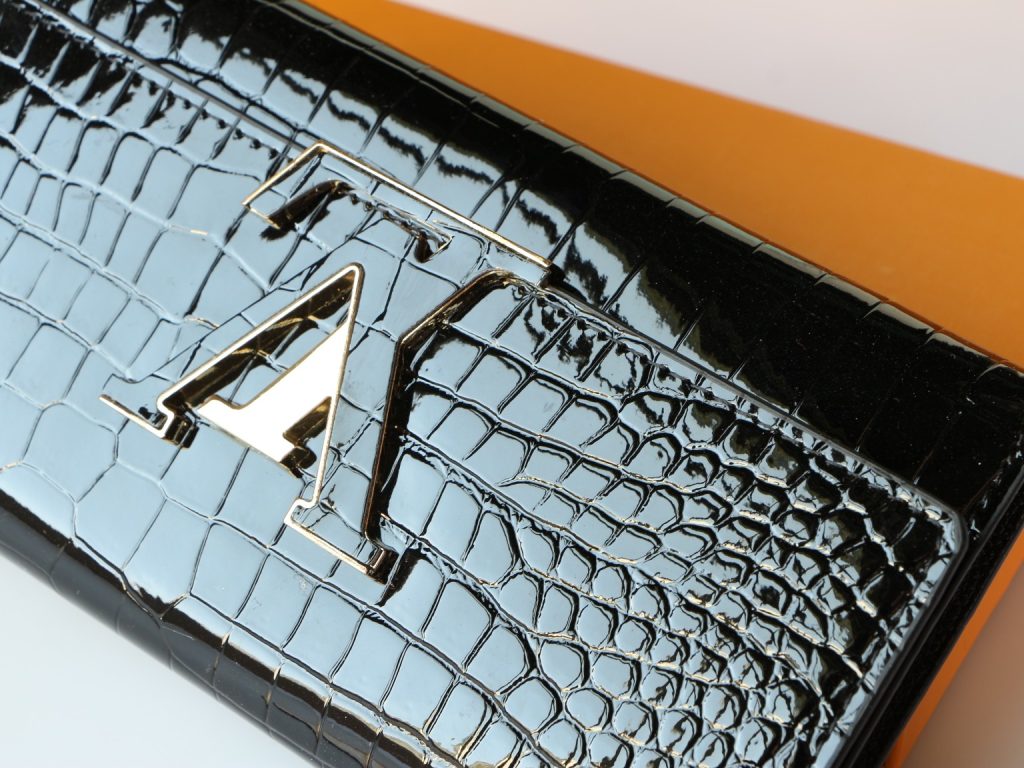 ルイ・ヴィトン モノグラムキャンバス 上品な長財布 レディースへのギフトに最適な定番モデル - 画像 5