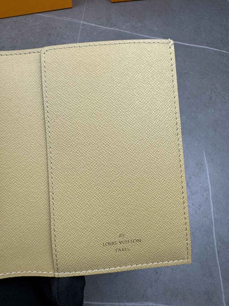 ルイ・ヴィトン モノグラムキャンバス 上品な長財布 レディースへのギフトに最適な定番モデル - 画像 8