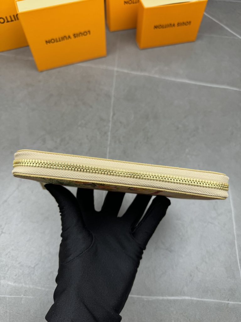 ルイ・ヴィトン モノグラムキャンバス 上品な長財布 レディース ギフトにも最適な定番モデル - 画像 3