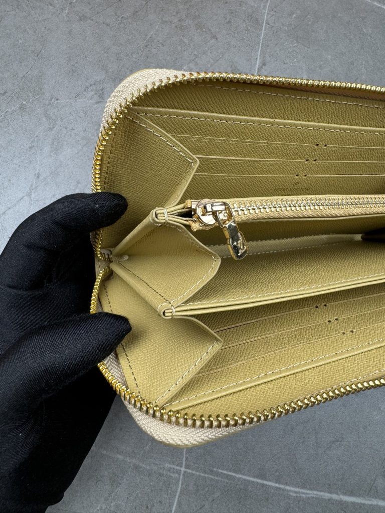 ルイ・ヴィトン モノグラムキャンバス 上品な長財布 レディース ギフトにも最適な定番モデル - 画像 7