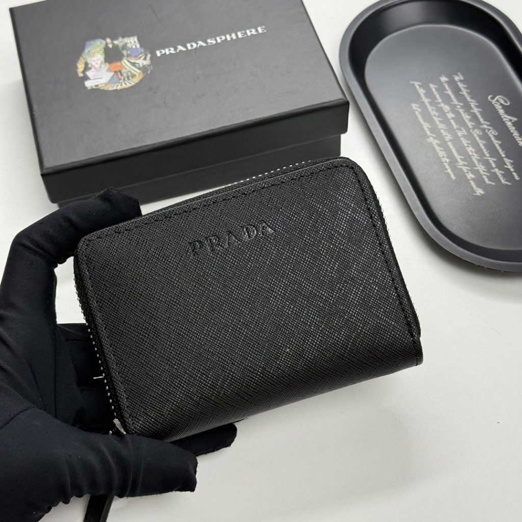 プラダ モノグラムキャンバス 上品な長財布 レディース ギフトにも最適な定番モデル - 画像 2