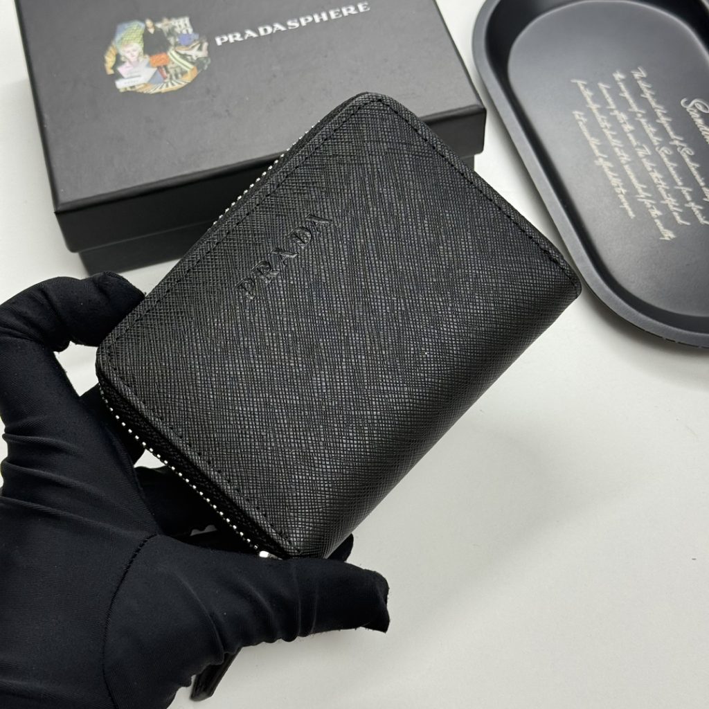 プラダ モノグラムキャンバス 上品な長財布 レディース ギフトにも最適な定番モデル - 画像 3