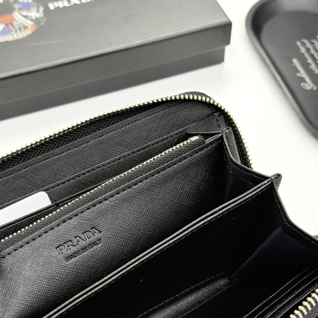 プラダ モノグラムキャンバス 洗練された長財布 レディースギフトに最適な上品なデザイン - 画像 7