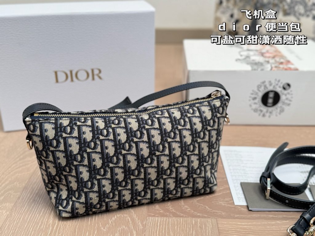 Diorディオール ショルダーバッグ エレガントで上質なモノグラムキャンバス レディース向けギフトに最適 - 画像 5