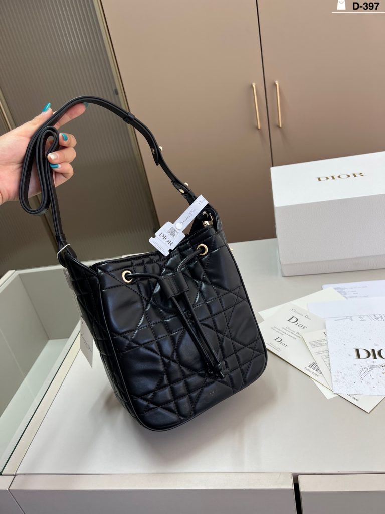 Diorディオール ショルダーバッグ エレガントで上質なモノグラムキャンバス レディースに人気のギフトにも最適 - 画像 8