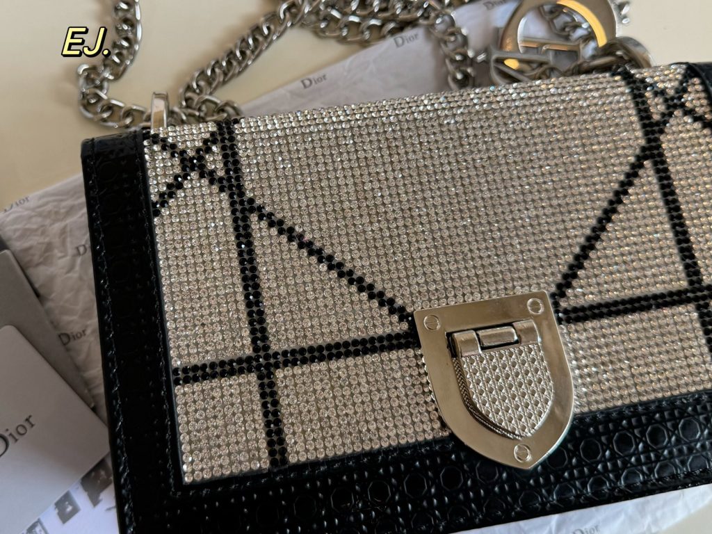Diorディオール モノグラムキャンバス 上品なショルダーバッグ レディースに人気の定番アイテム - 画像 4