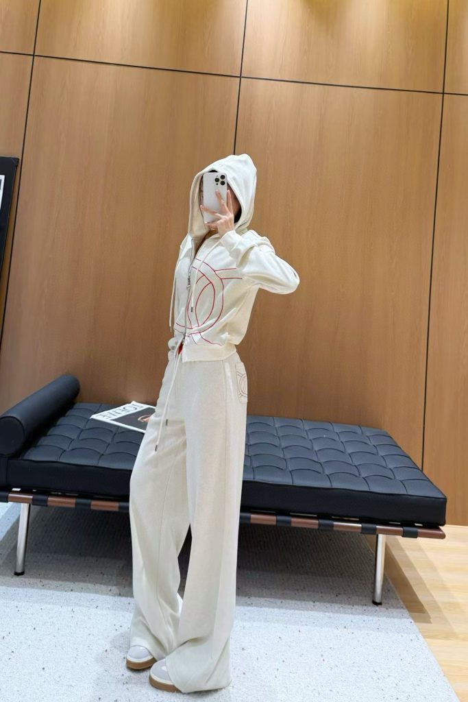 シャネル レディース セットアップ パーカー パンツ 2点セット ホワイト 3色選択可 - 画像 4