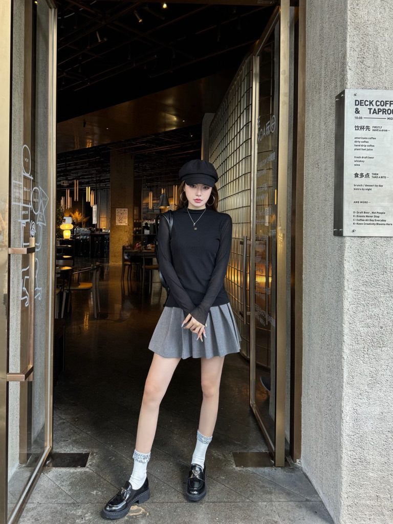 香奈儿 レディース ブラウス ブラック 透け感あり リブ素材 3色入 - 画像 3
