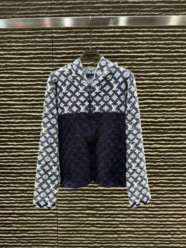 Louis VuittonLOUIS VUITTON ミニクロスオーバー フード付フリースジャケット 2色入 - 画像 3