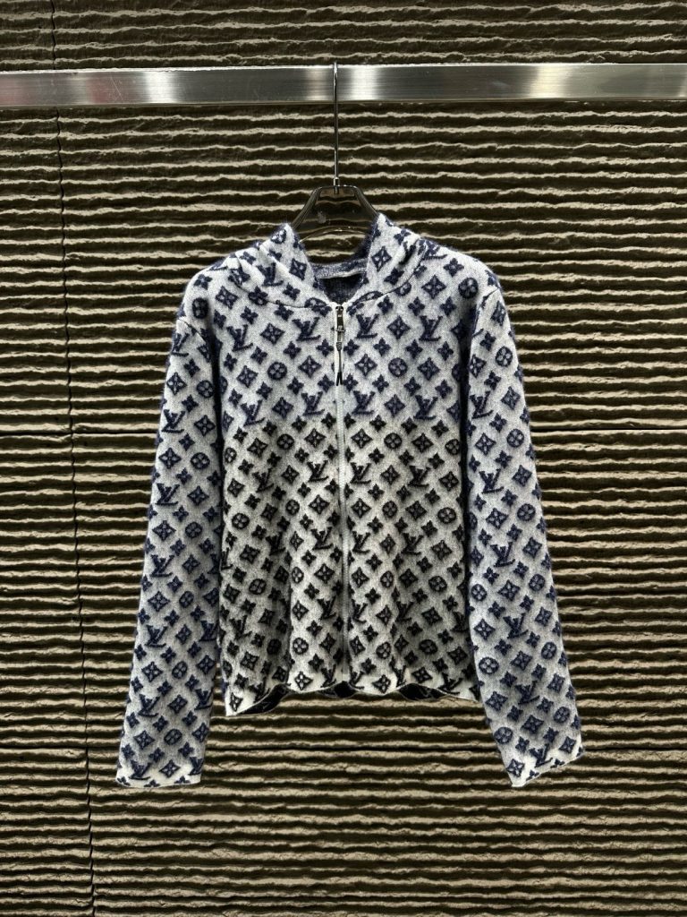 Louis VuittonLOUIS VUITTON ミニクロスオーバー フード付フリースジャケット 2色入 - 画像 6
