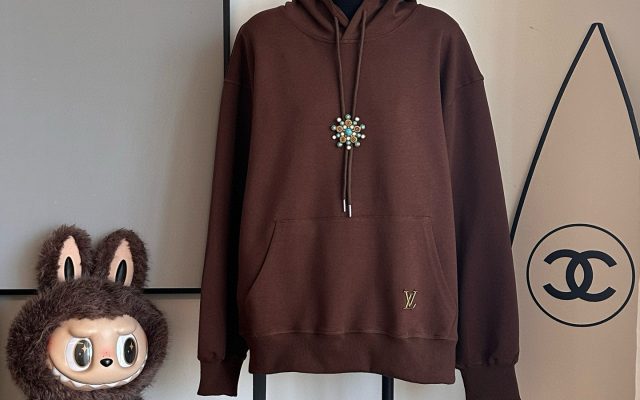 Louis Vuittonルイヴィトン ブラウン フード付きスウェットシャツ メンズ レディース 2色入