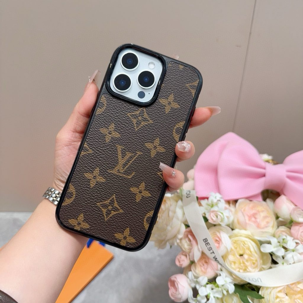 iPhoneケースLouis Vuitton iPhone15 Pro用 ケース 2色入 🌸 - 画像 2