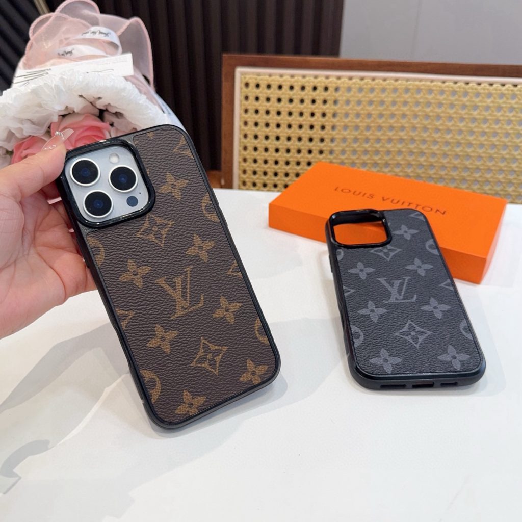 iPhoneケースLouis Vuitton iPhone15 Pro用 ケース 2色入 🌸 - 画像 6