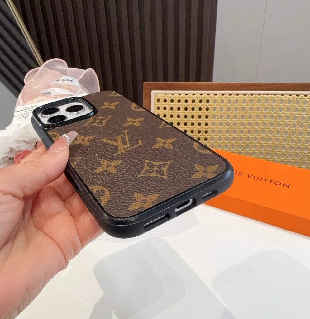 iPhoneケースLouis Vuitton iPhone15 Pro用 ケース 2色入 🌸 - 画像 7